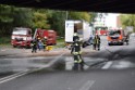 LKW blieb unter Bruecke haengen Koeln Ehrenfeld Innere Kanalstr Hornstr P397